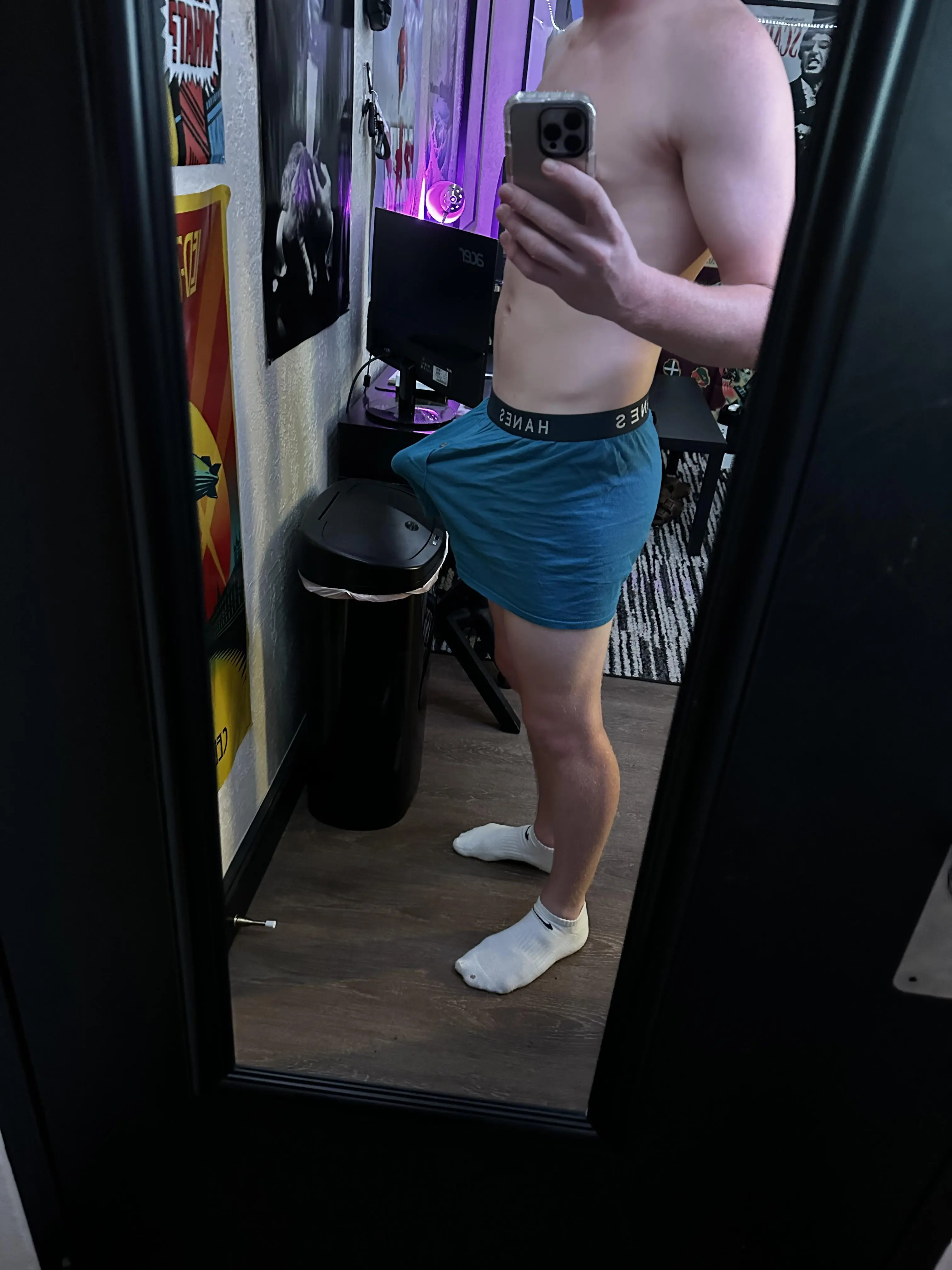 I love wearing my roommates underwear