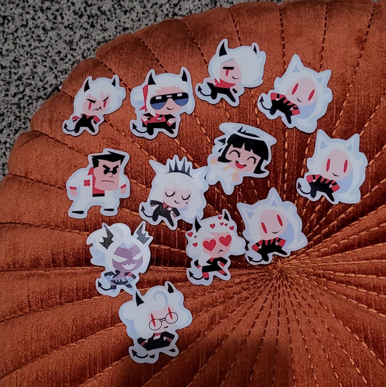 I made my vectorized sprites into stickers, I think they turned out ...