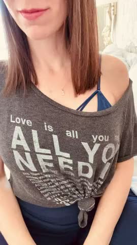 I'm a 40 yo mom, and I want to turn you on | Scrolller