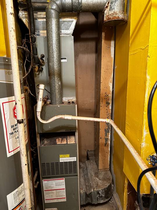 Is this an upflow furnace? | Scrolller