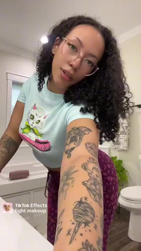 Itslunarliv | Scrolller