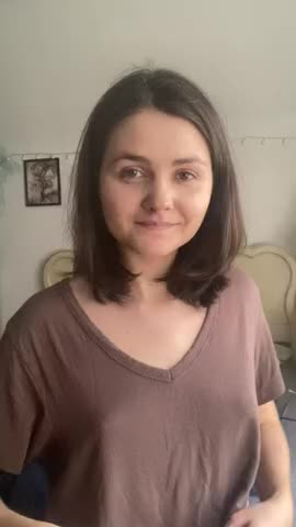 Jiggly Titties | Scrolller