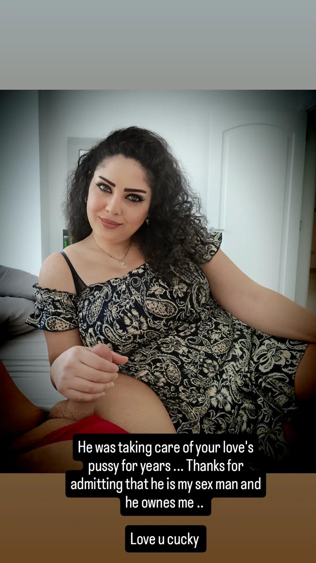 Hotwife Maria Ex Boyfrind owns her pussy