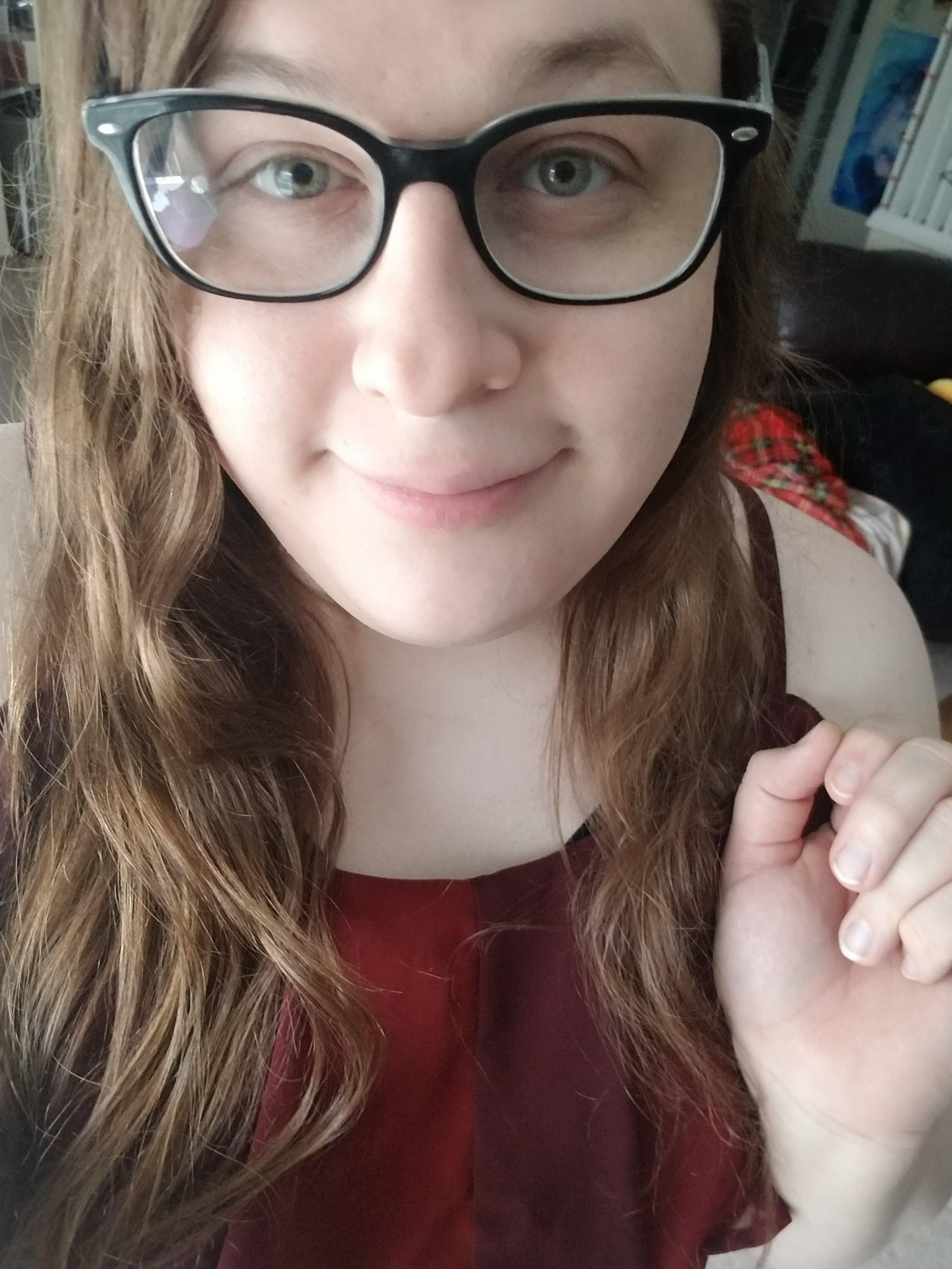 just a tall chubby trap girl in need of a nerdy boyfriend to teach me