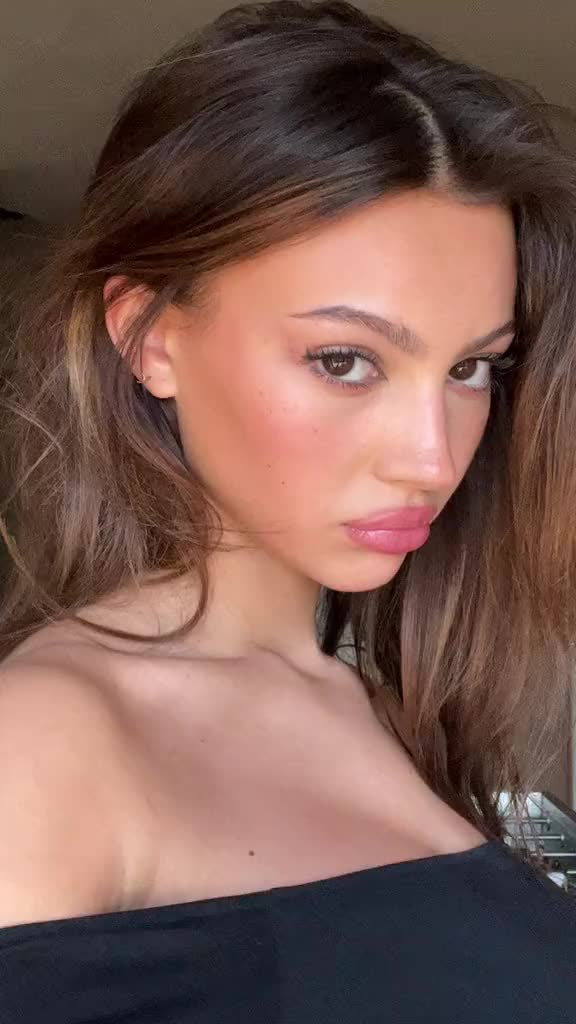 Katarina Deme Scrolller