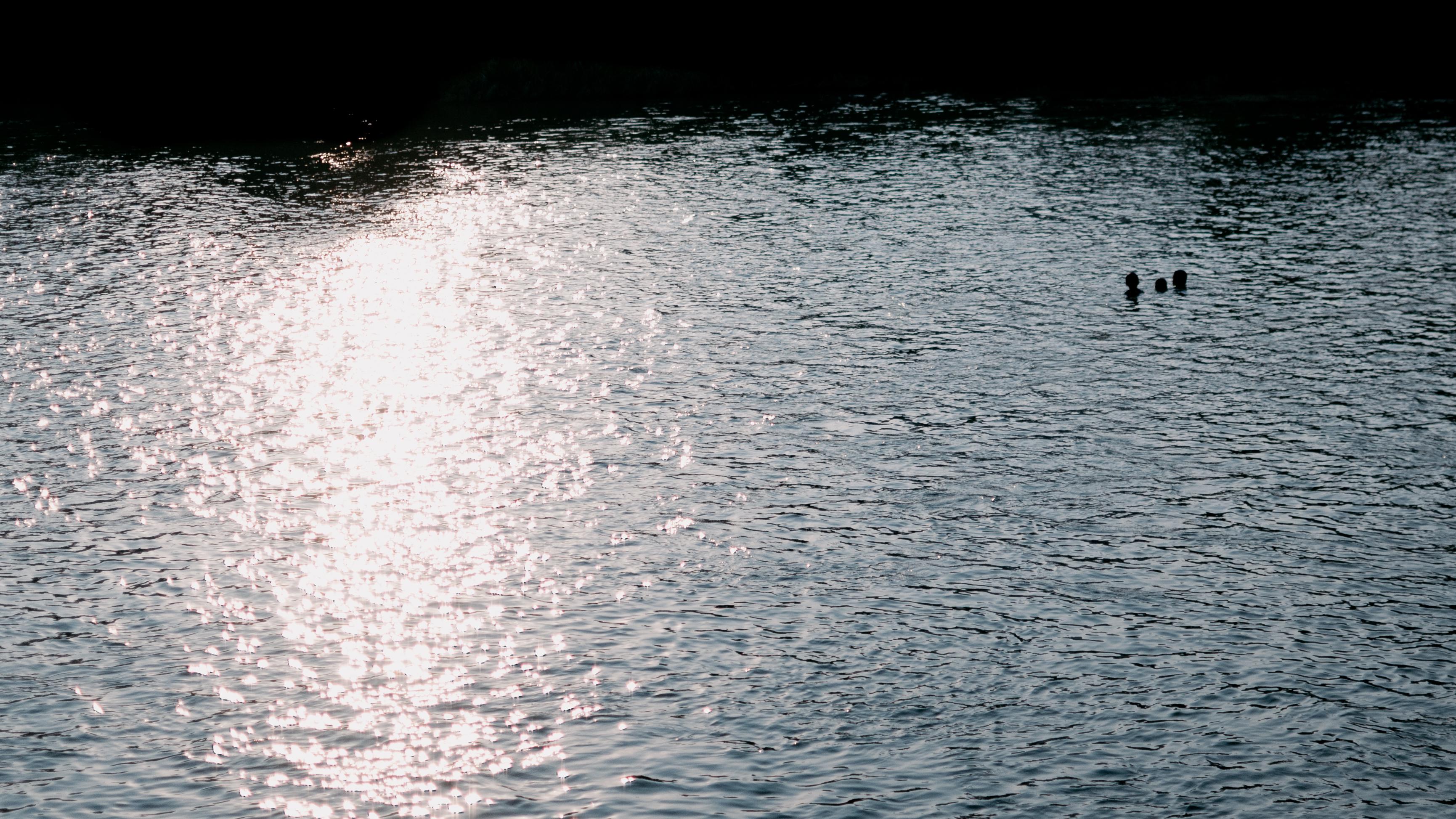 Kiddos having a swim together. Vang Vieng, Laos [OC] [3461x1947 ...