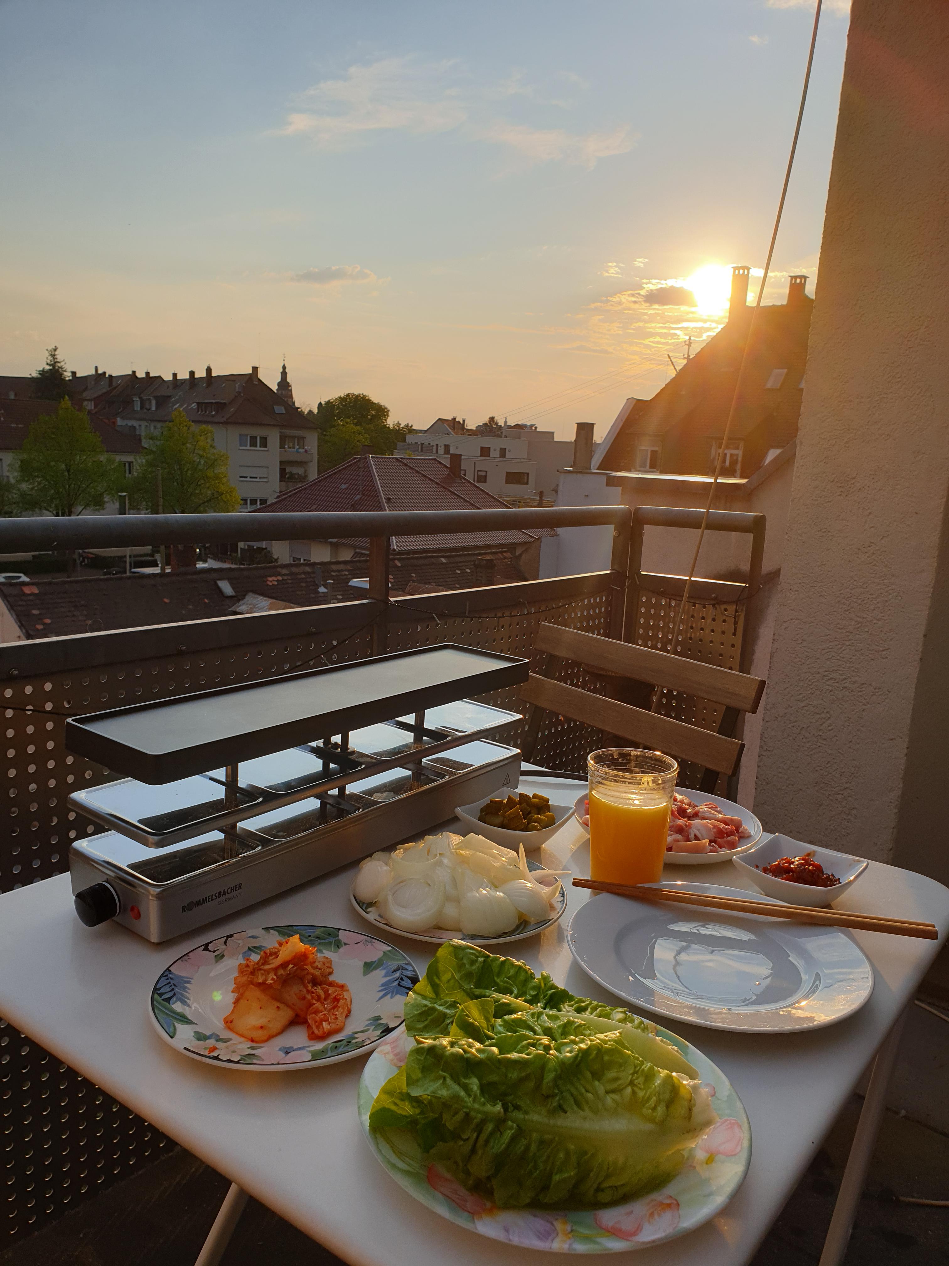 korean-bbq-on-my-balcony-scrolller