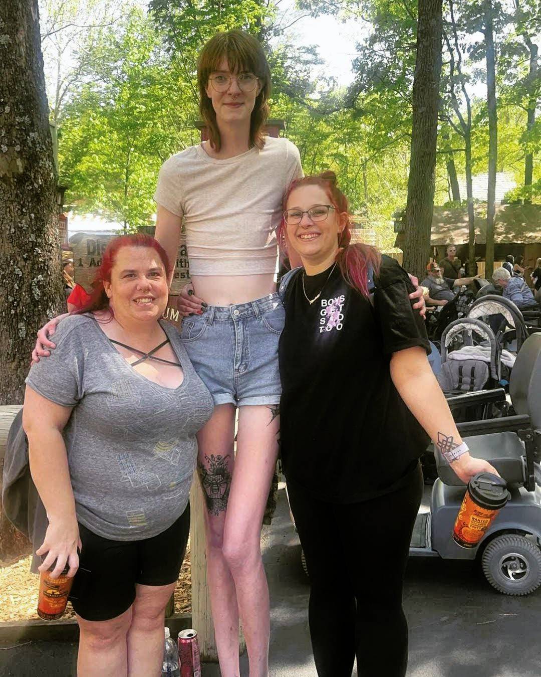 Maci Currin 6'10" Scrolller