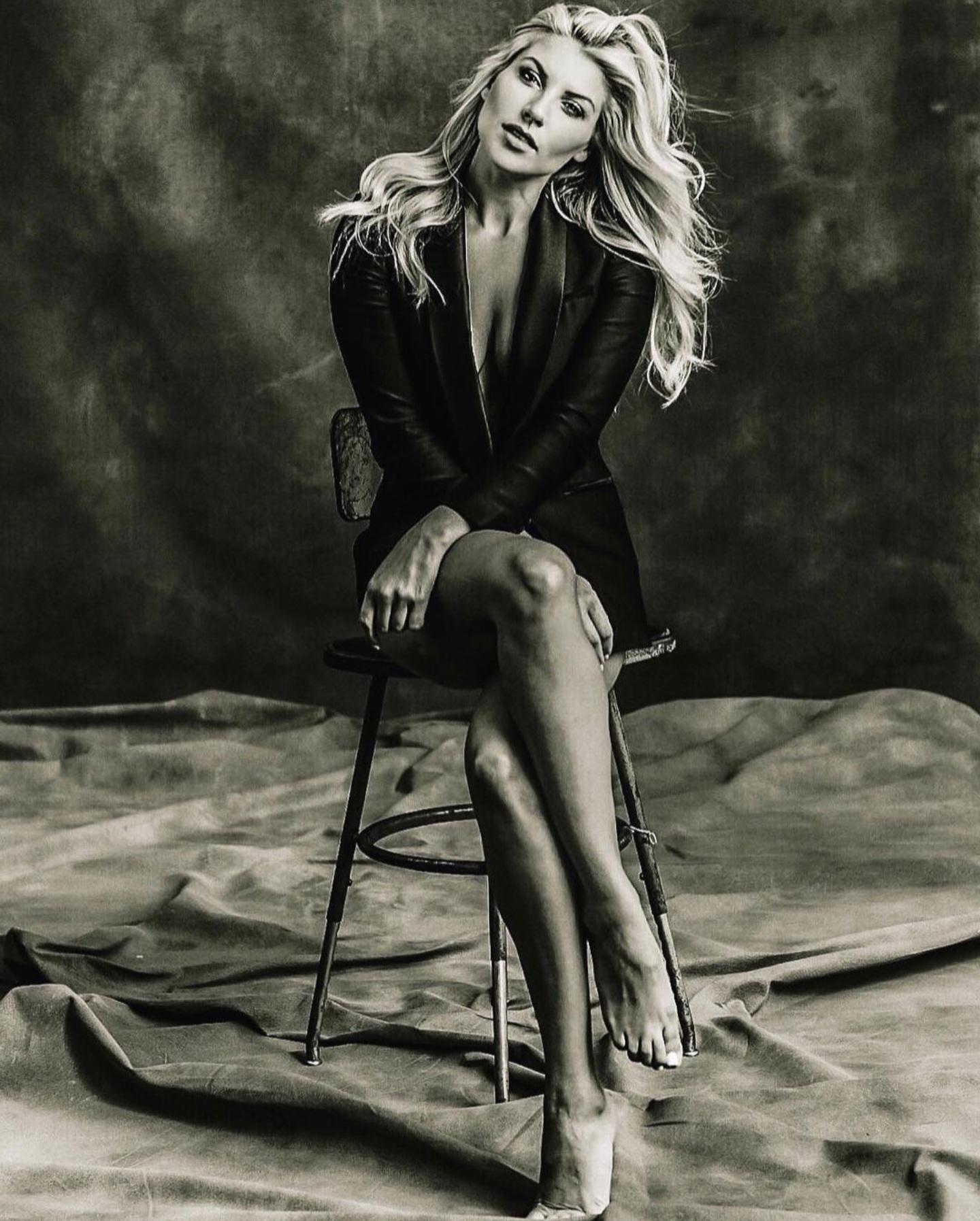 Melanie Collins NFL On CBS Sideline Reporter Scrolller