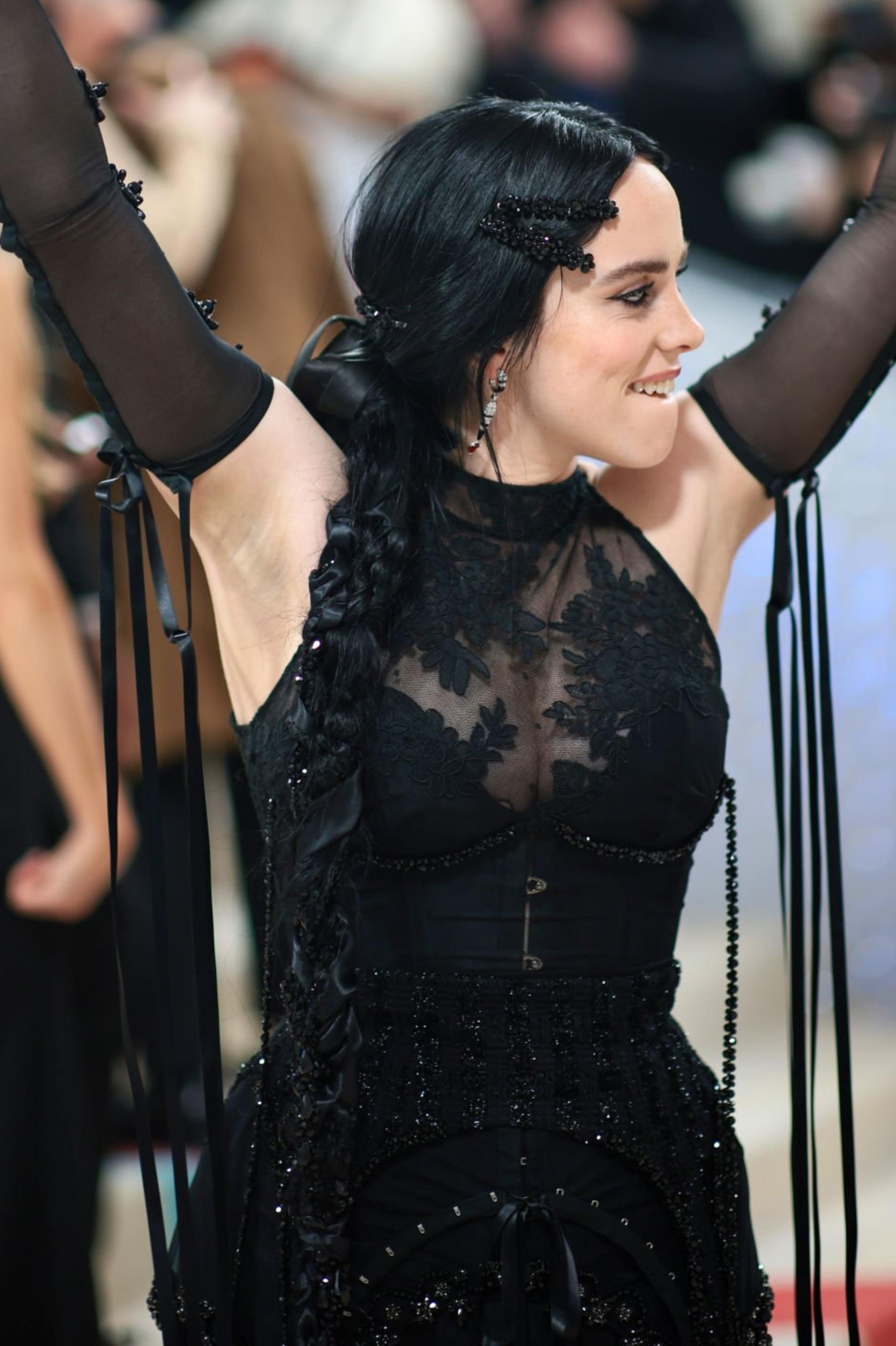 Billie Eilish Met Gala '23 Scrolller