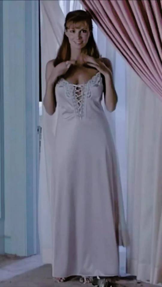 Monique Gabrielle Scrolller