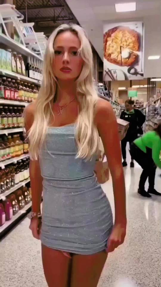 Natalie Reynolds in a grocery store Scrolller