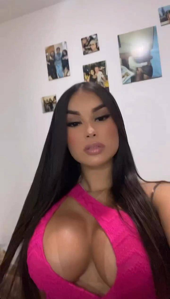 Novinha tetuda | Scrolller
