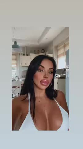 perfect bimbo wife | Scrolller