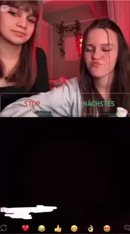 probably the hottest sph reaction by two whitegirls🦐🤏🏼 | Scrolller