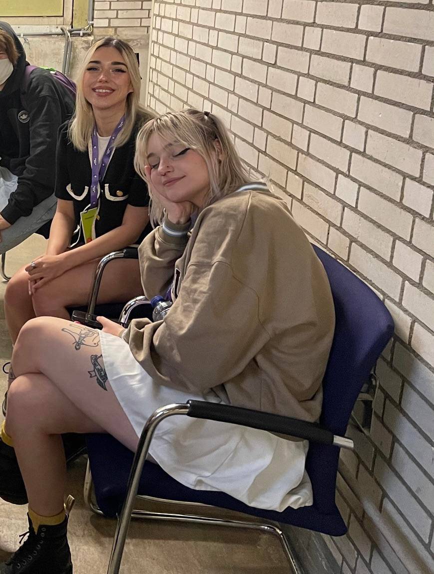 Shubble s cute face with Niki s easy access skirt Scrolller