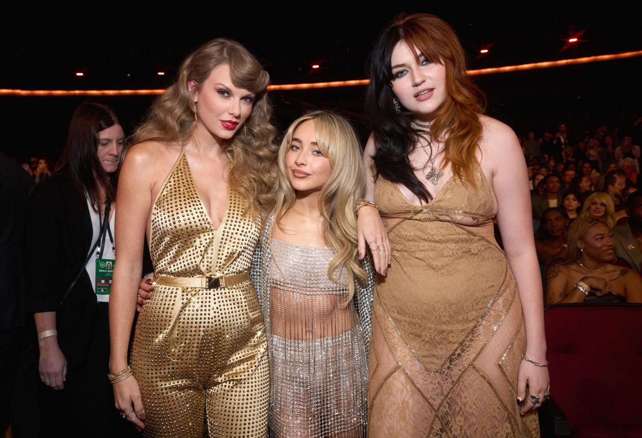 Taylor With Sabrina Carpenter And Gayle 6w2xpjeq6z 