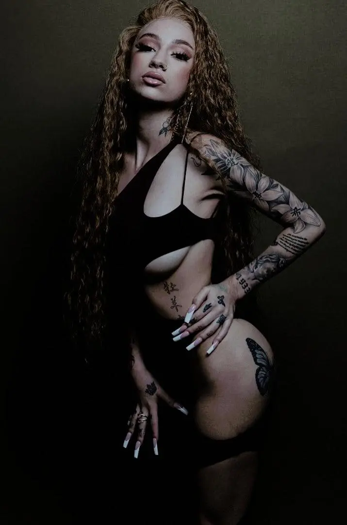 The queen of the ghetto white girls 🙌🏽👑🤤😍