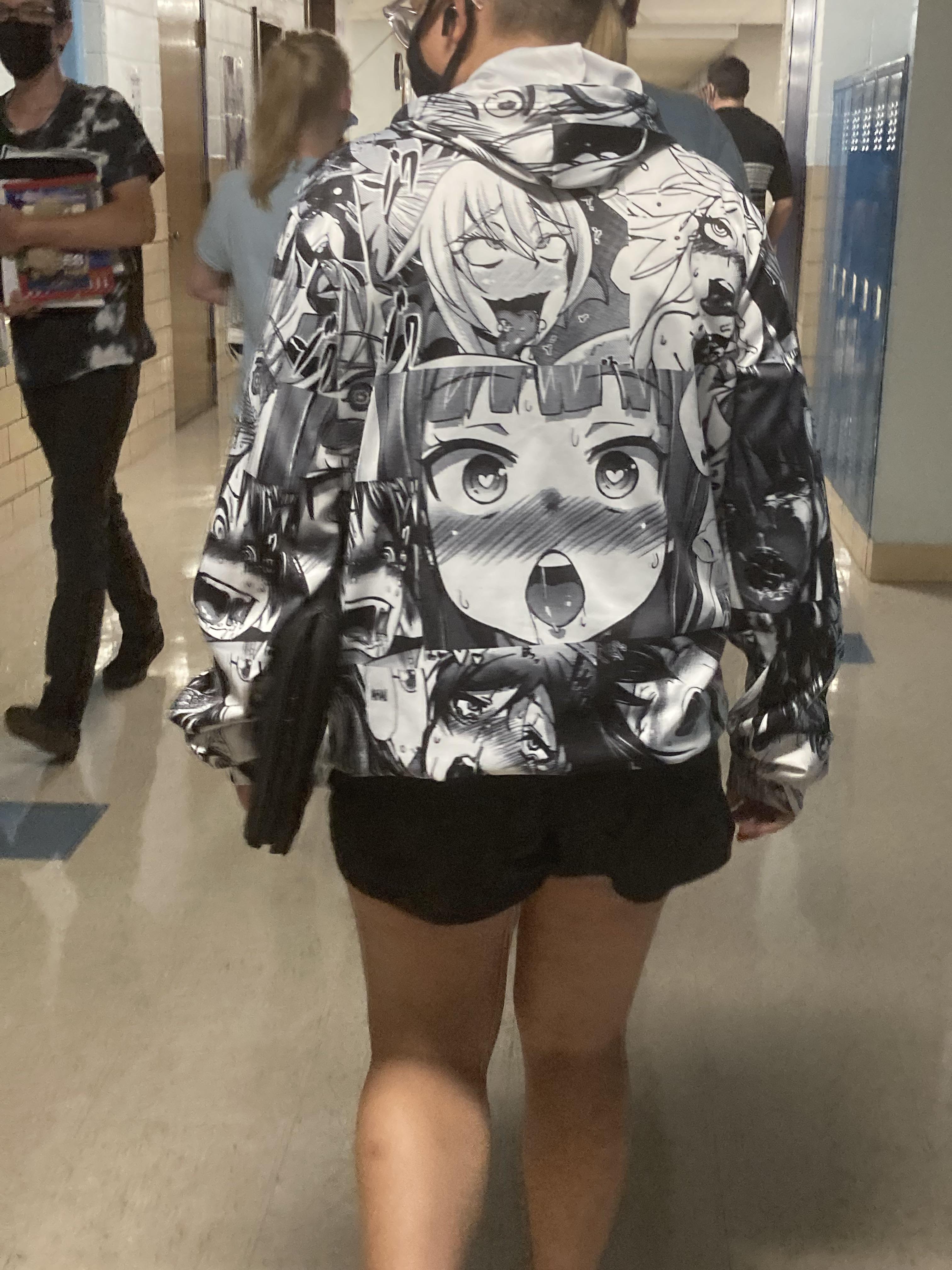 The school got on my sister's case about having a little stomach showing  today, meanwhile one kid wore this | Scrolller
