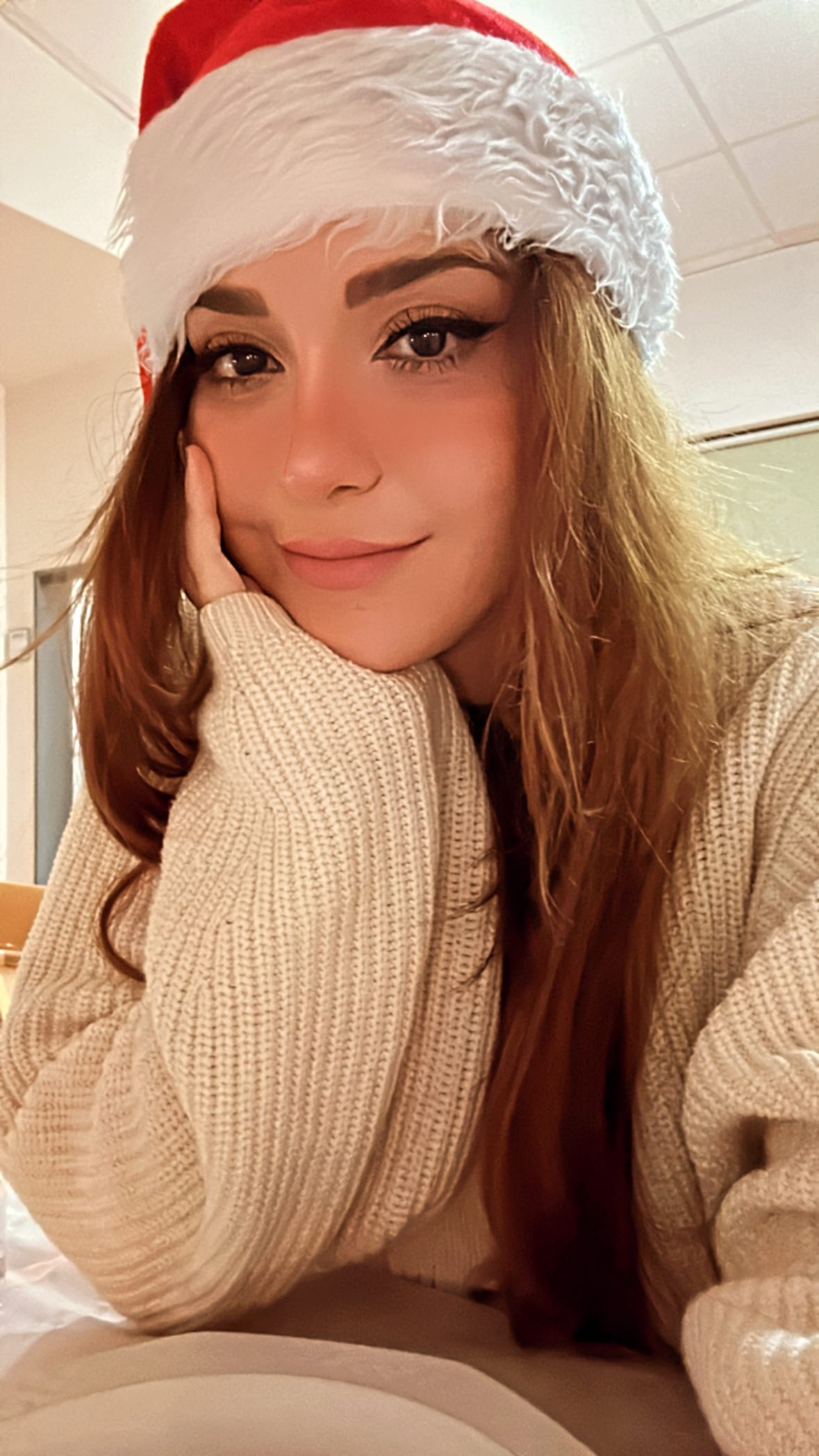 Weihnachts-Anni 🥰 | Scrolller