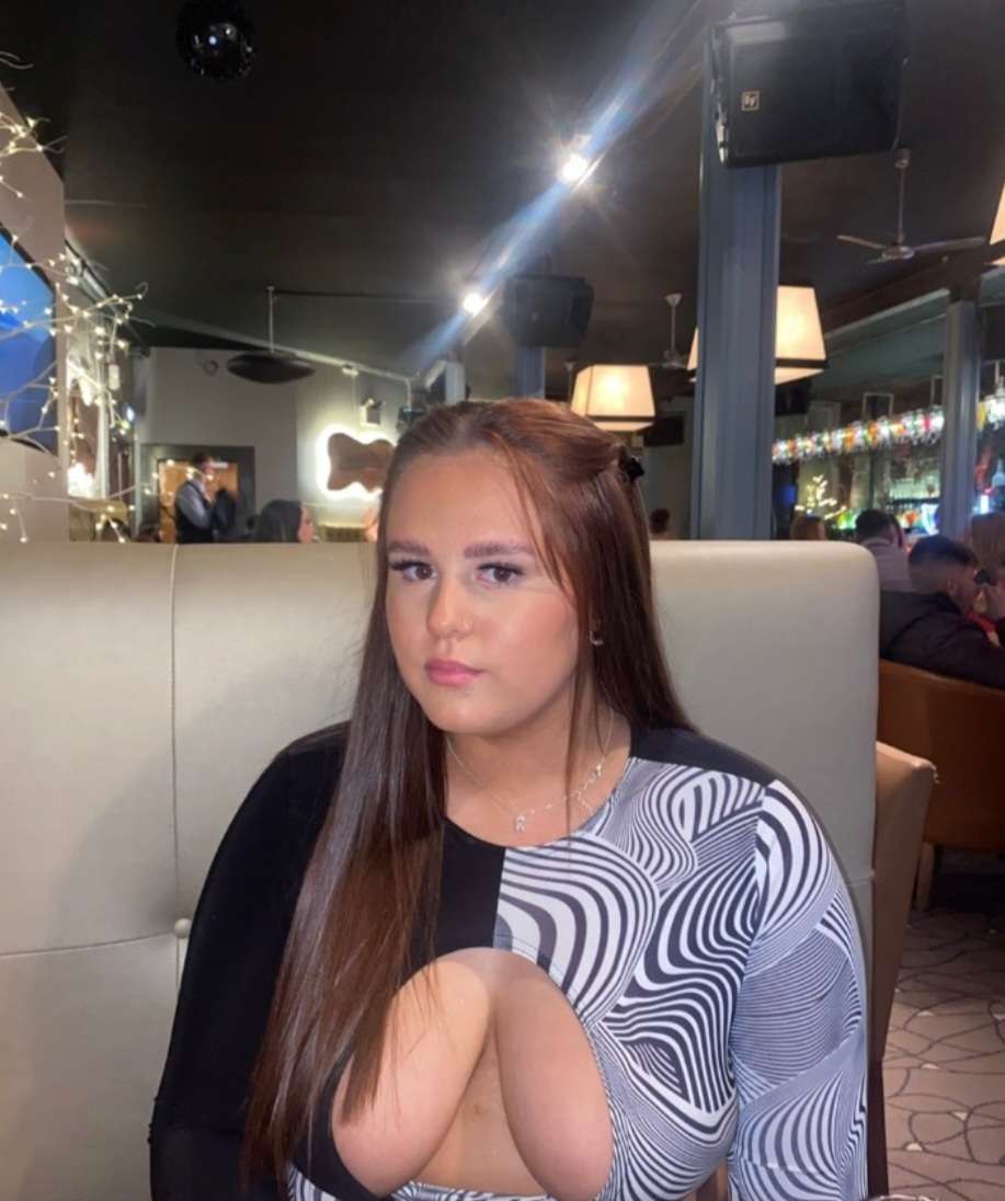 When people ask why i like my cousin Scrolller