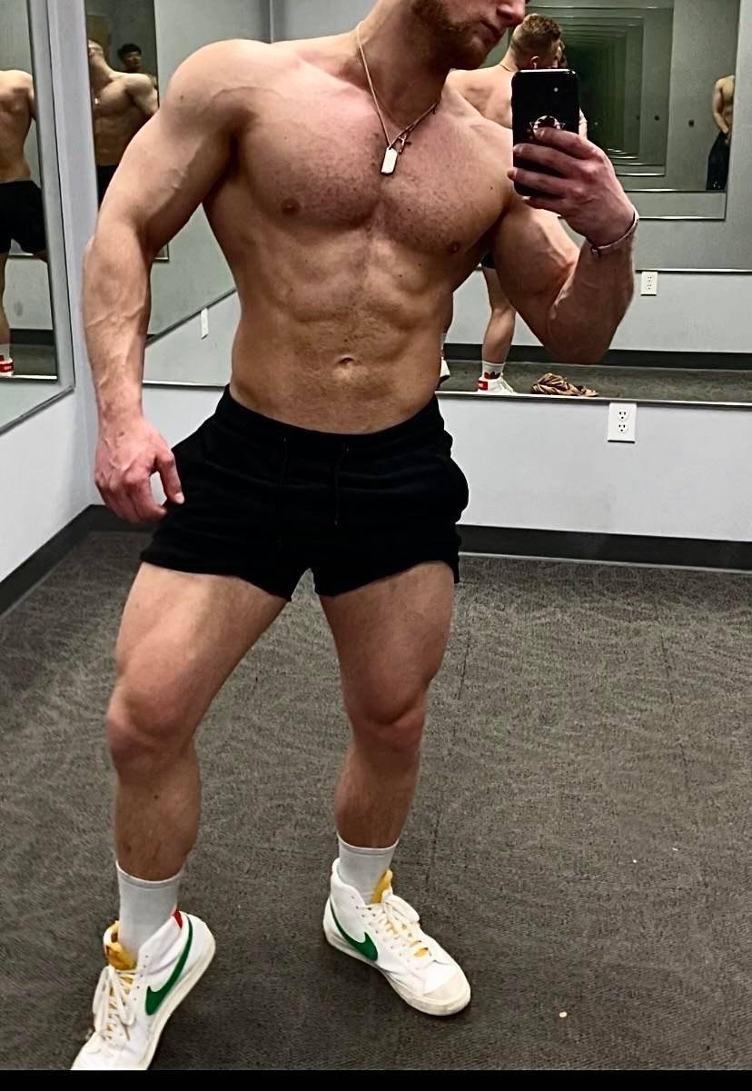 Working hard until I find my big titty queen [M] 26 Scrolller