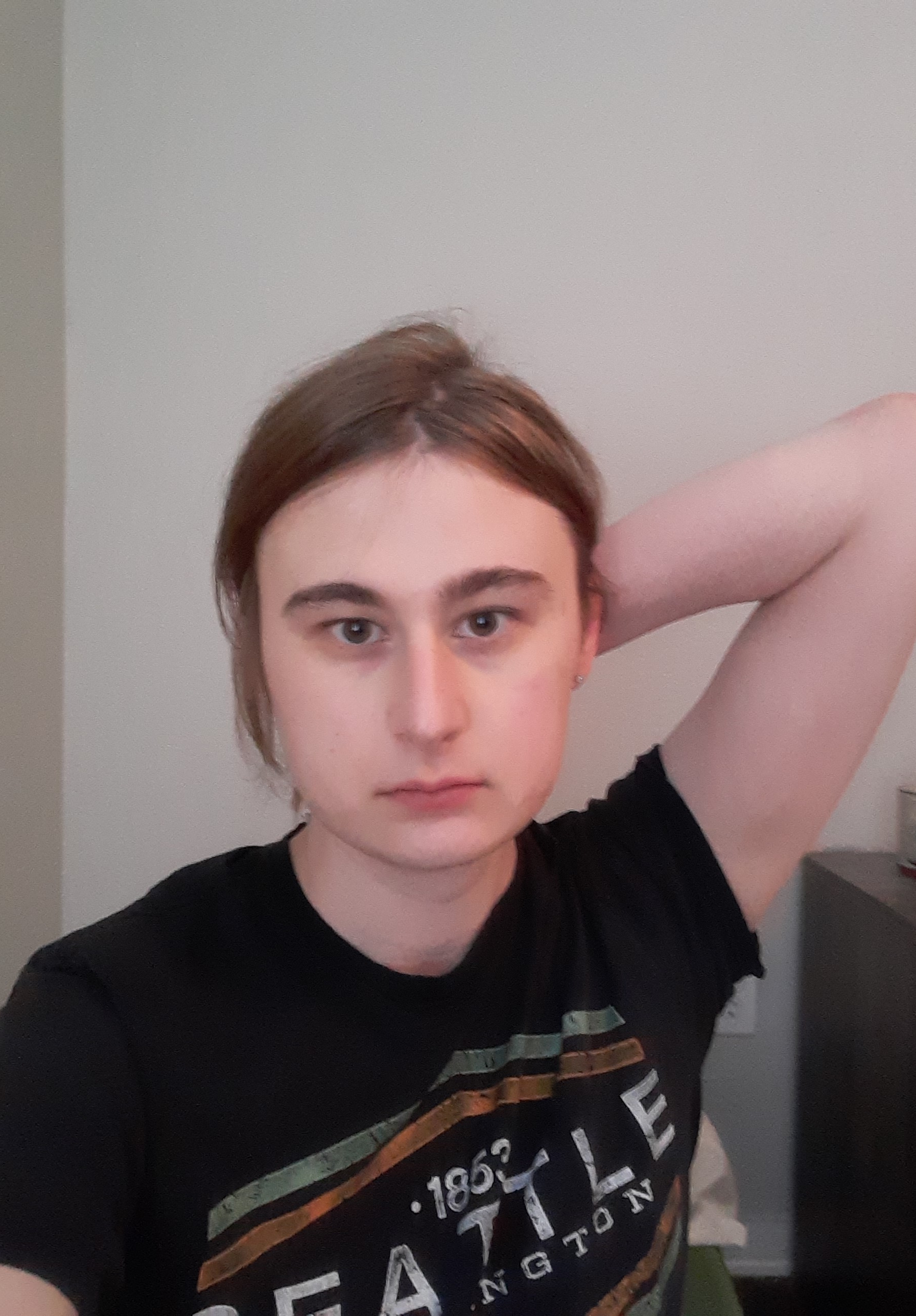 1-year-hrt-no-makeup-i-dont-think-i-look-feminine-should-i-focus-on