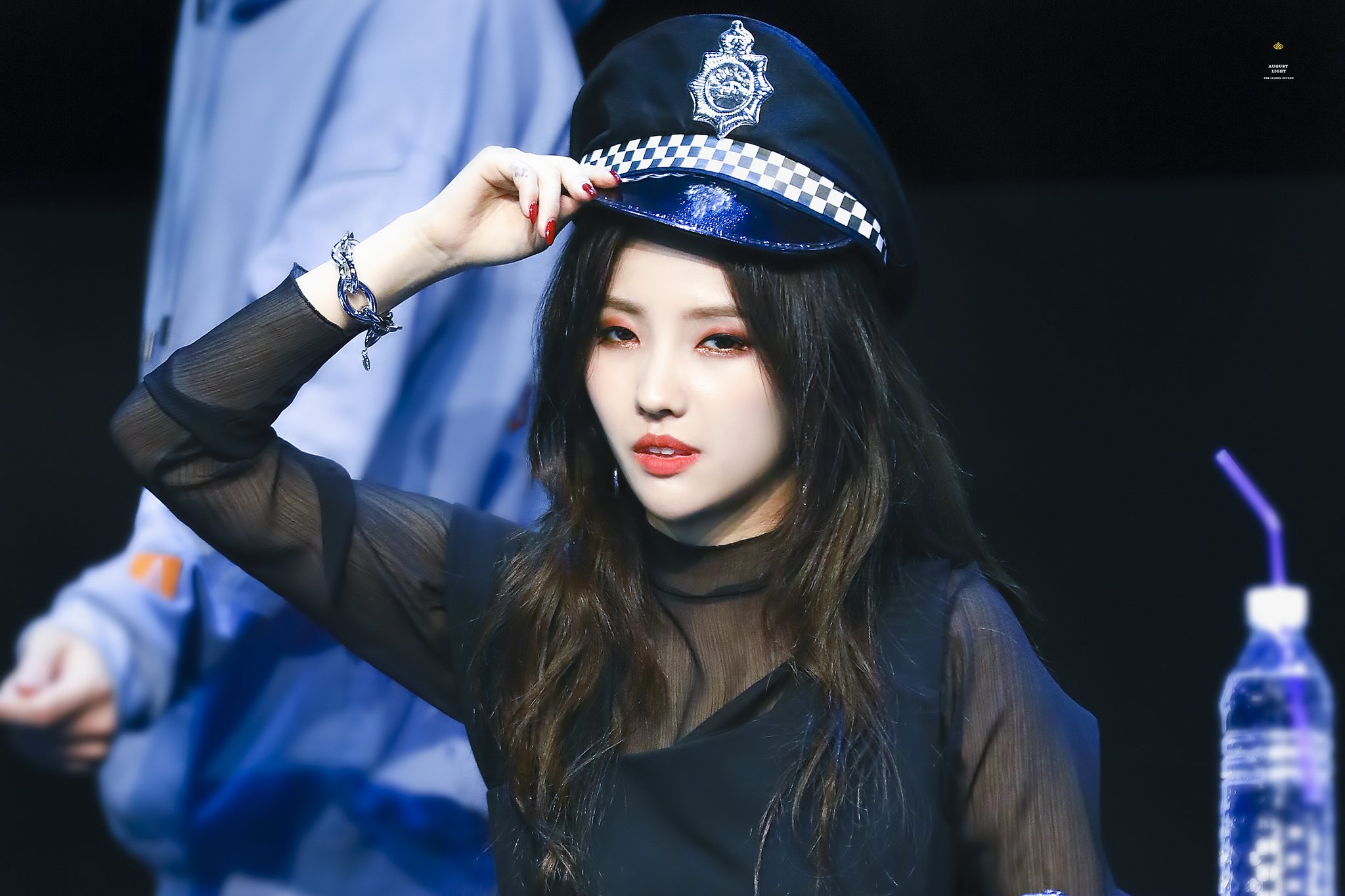 Bts чон чонгук 2018. Чонам девоном. Чонам девоном. Чонгук 2021. Чонгук 2021.