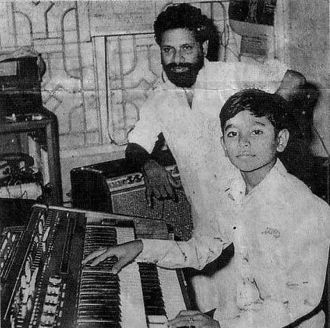 Discover more like BollyBlindsNGossip: A. R. Rahman seen here in rare ...