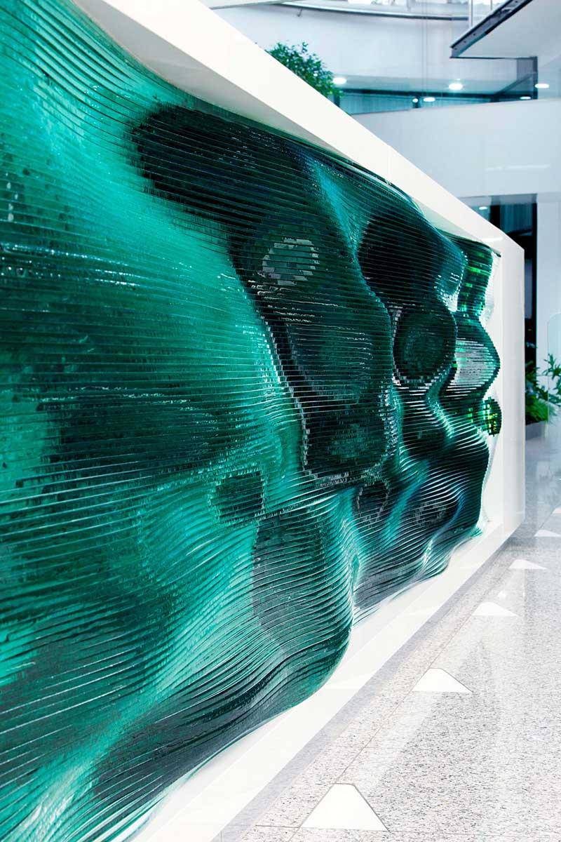 A reception desk made by stacking layers of glass [800X1200] | Scrolller