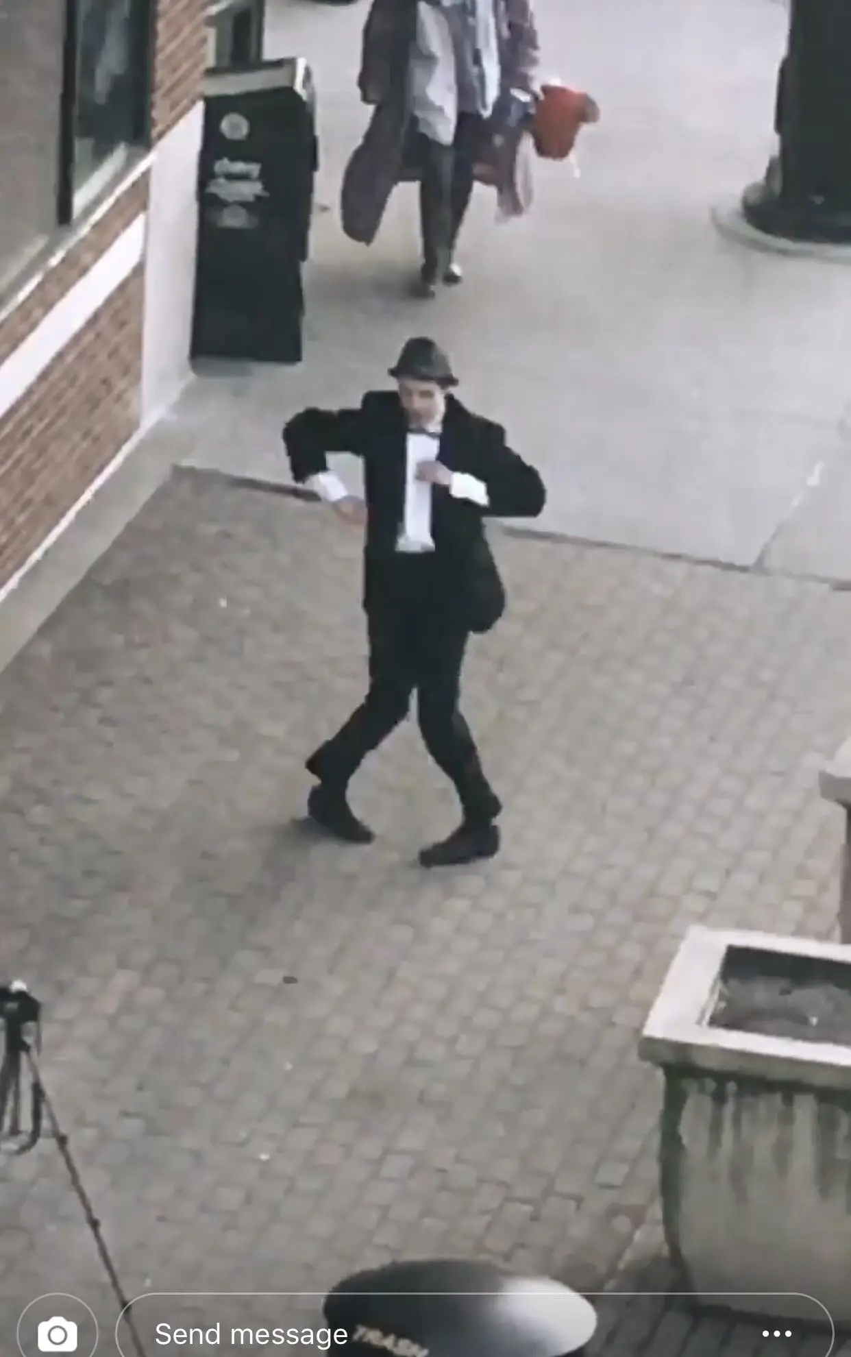 Alright which one of you is filming themselves boogieing downtown ...
