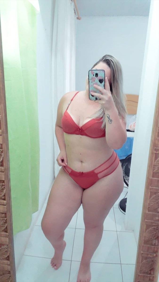 Anita Palma | Scrolller
