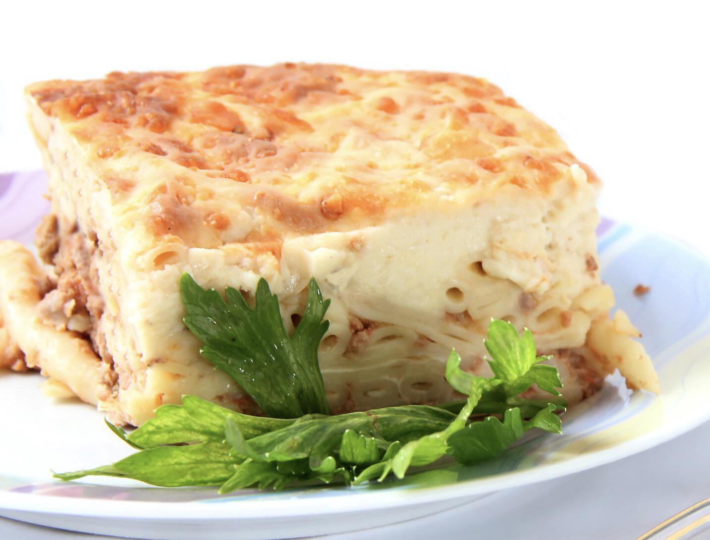 authentic-greek-pastitsio-for-dinner-baked-pasta-like-lasagna-but