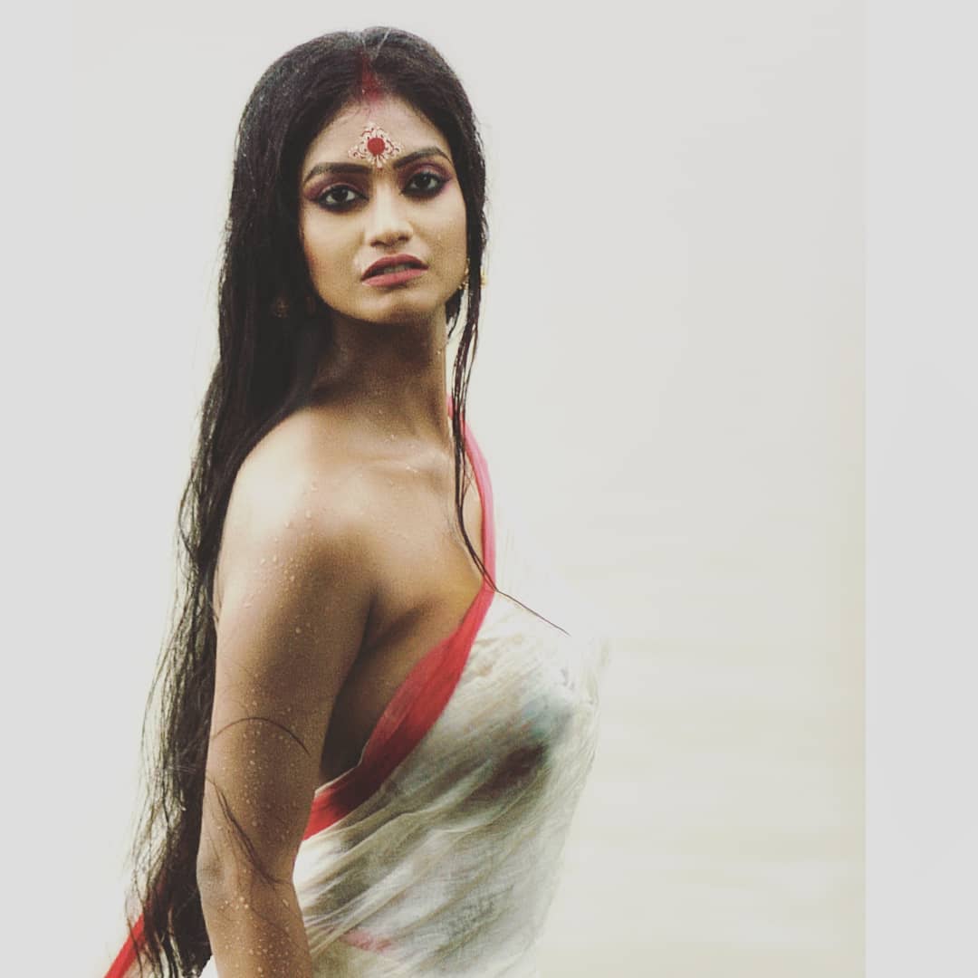 Bengali beauty Scrolller