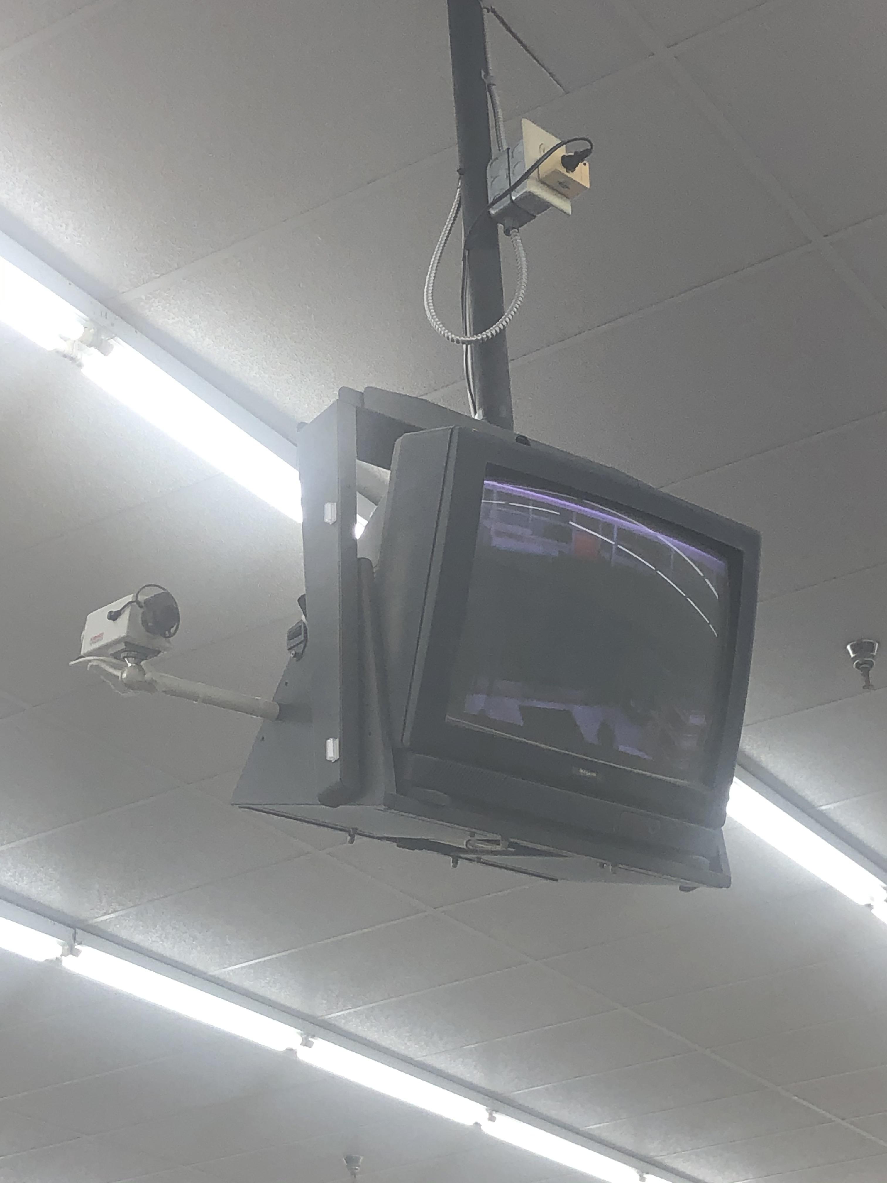 Big Lots store in Rutland VT still using a CRT in 2020 Scrolller
