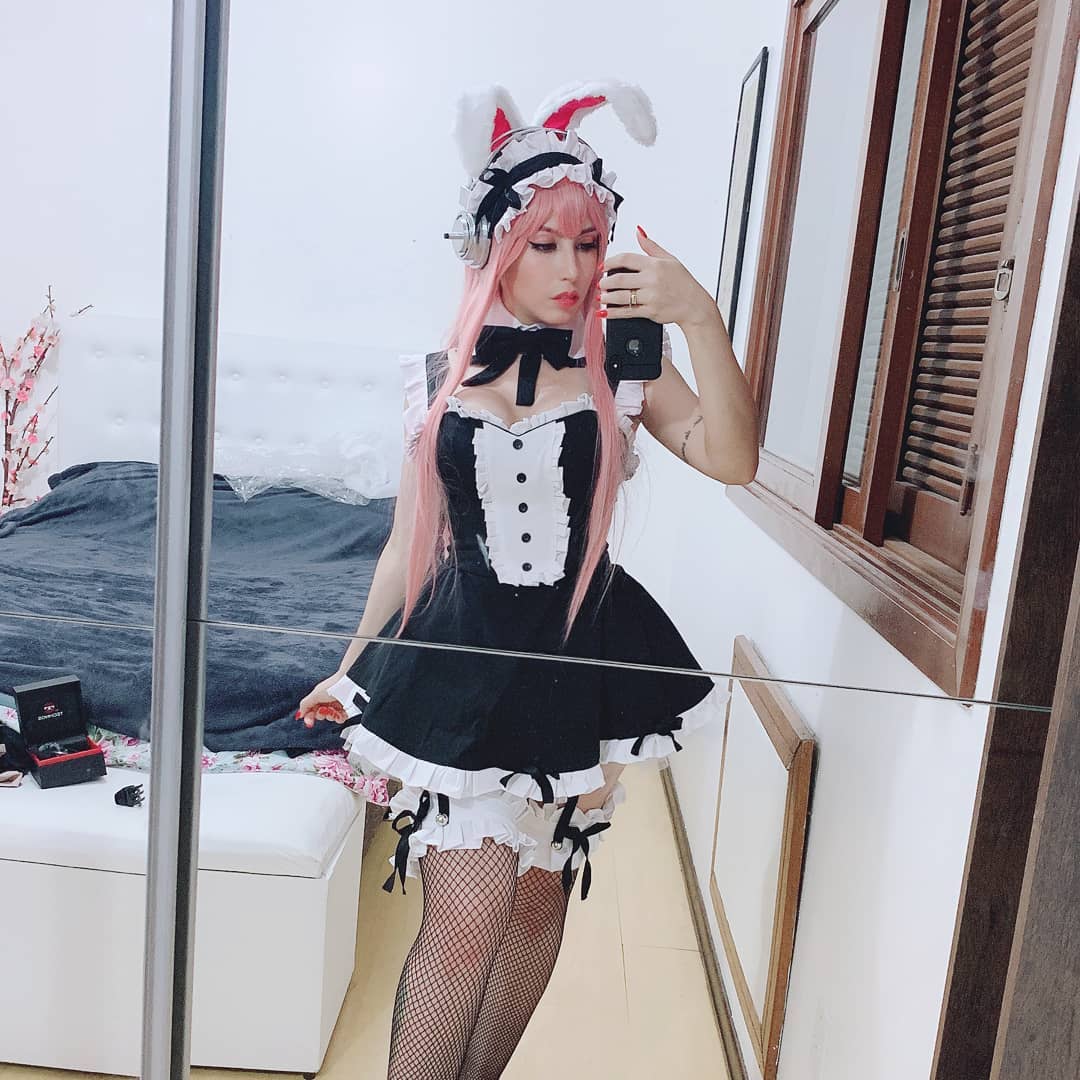 Bunny Maid | Scrolller