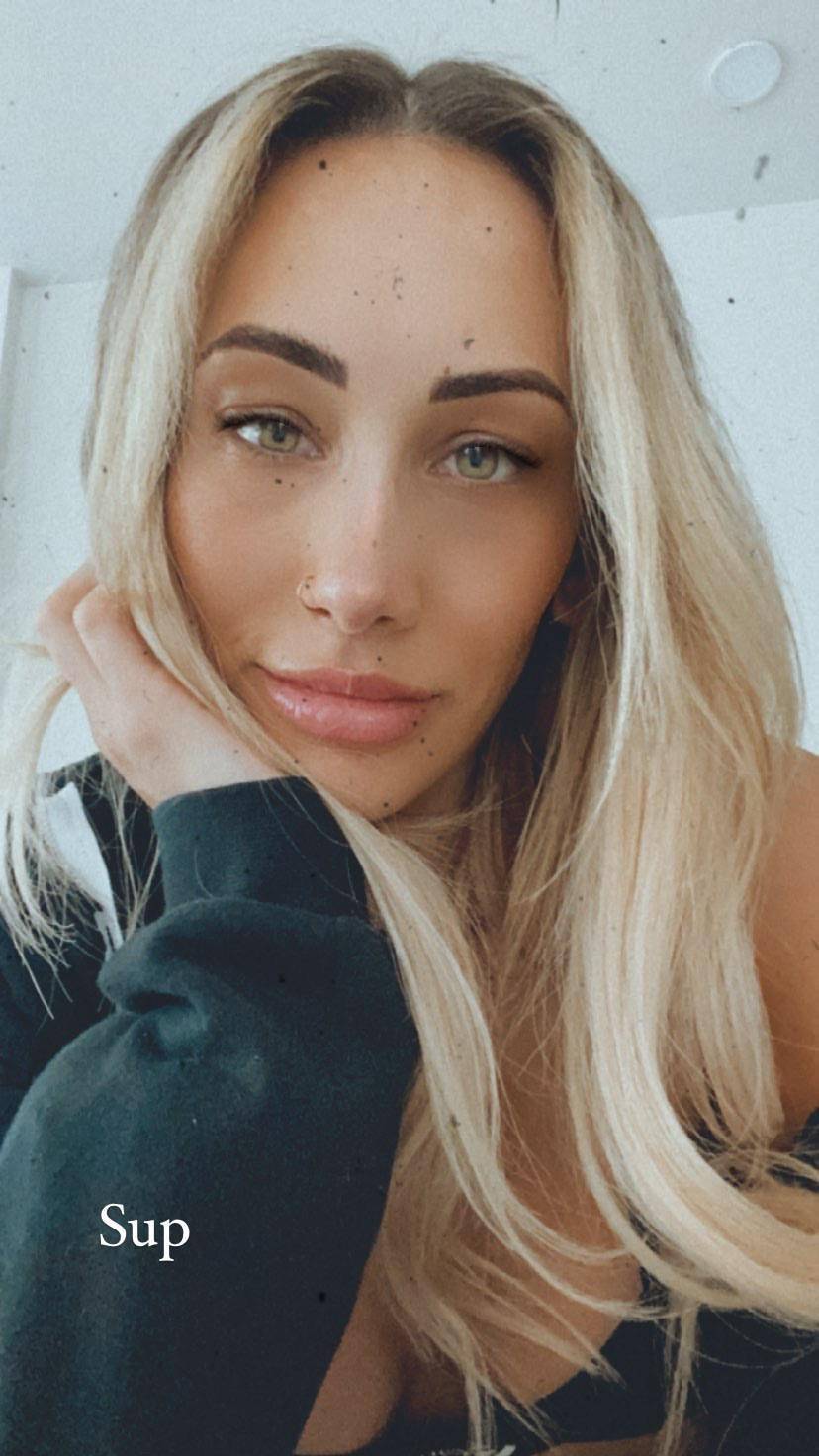 Carmella Scrolller