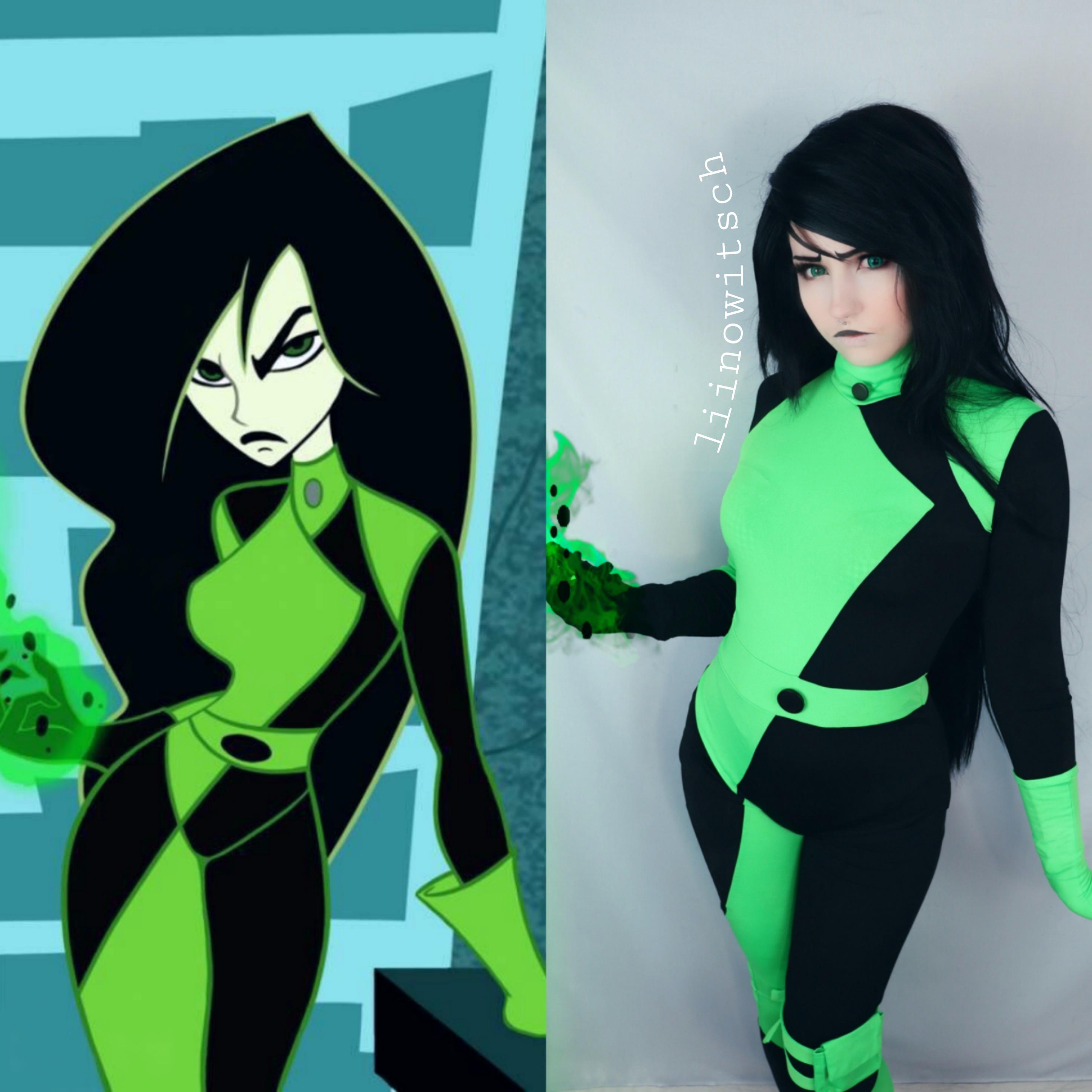 Character vs Cosplayer 💚 | Scrolller