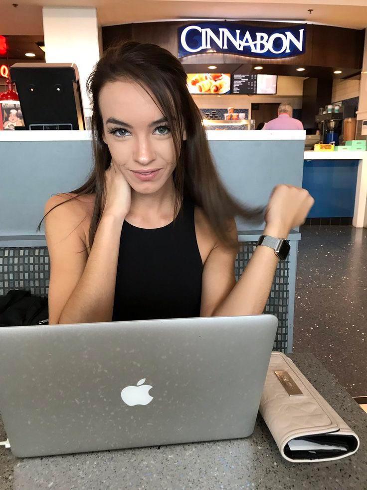 Charity Crawford Scrolller