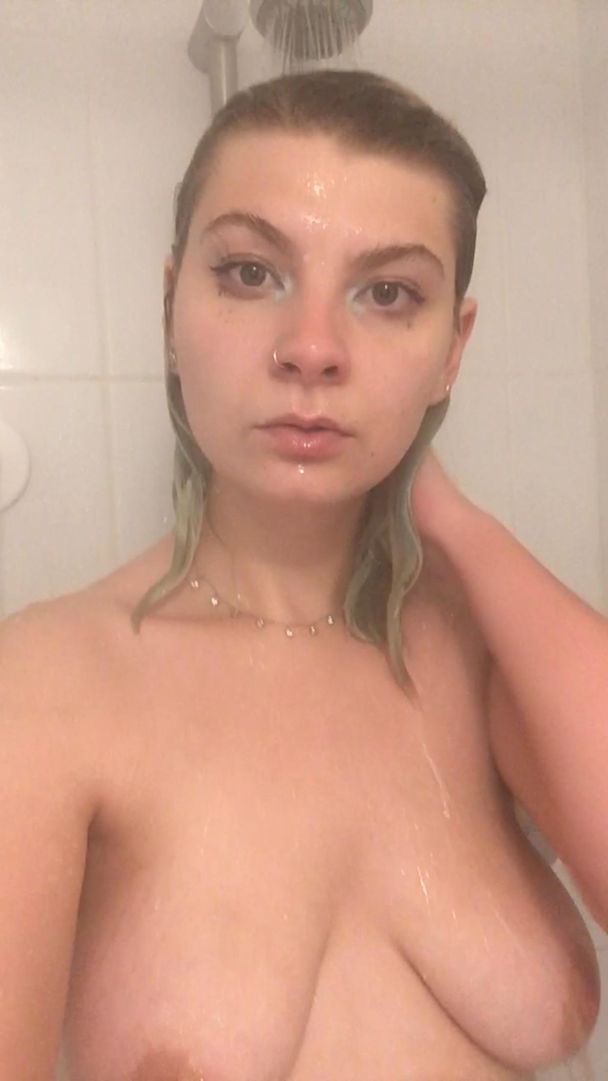 Come Fuck Me In The Shower F Scrolller