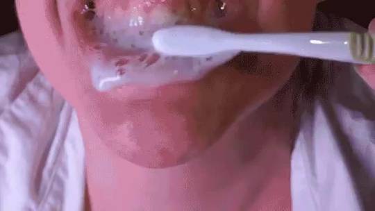 Cum Brushing