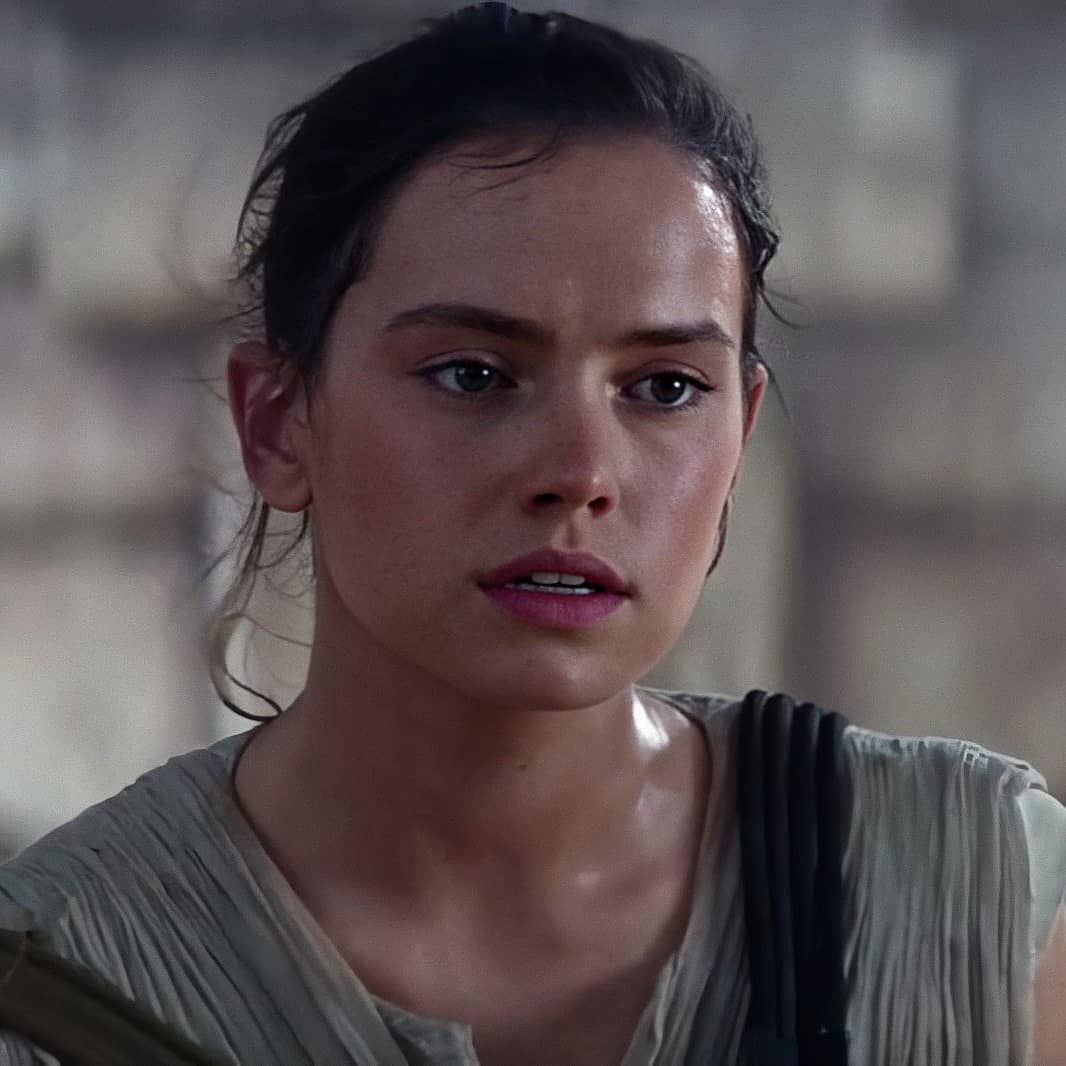 Daisy Ridley | Scrolller