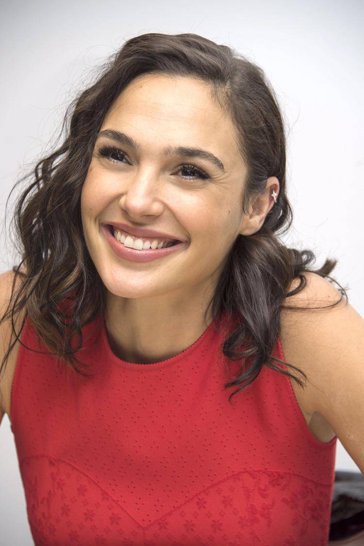 day-3-of-84-straight-jerking-to-gal-gadot-about-to-start-scrolller