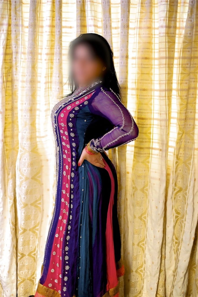 Desi Wife Honeymoon Pics Album 100 Pics 😍😍 Dropgalaxy Link Scrolller