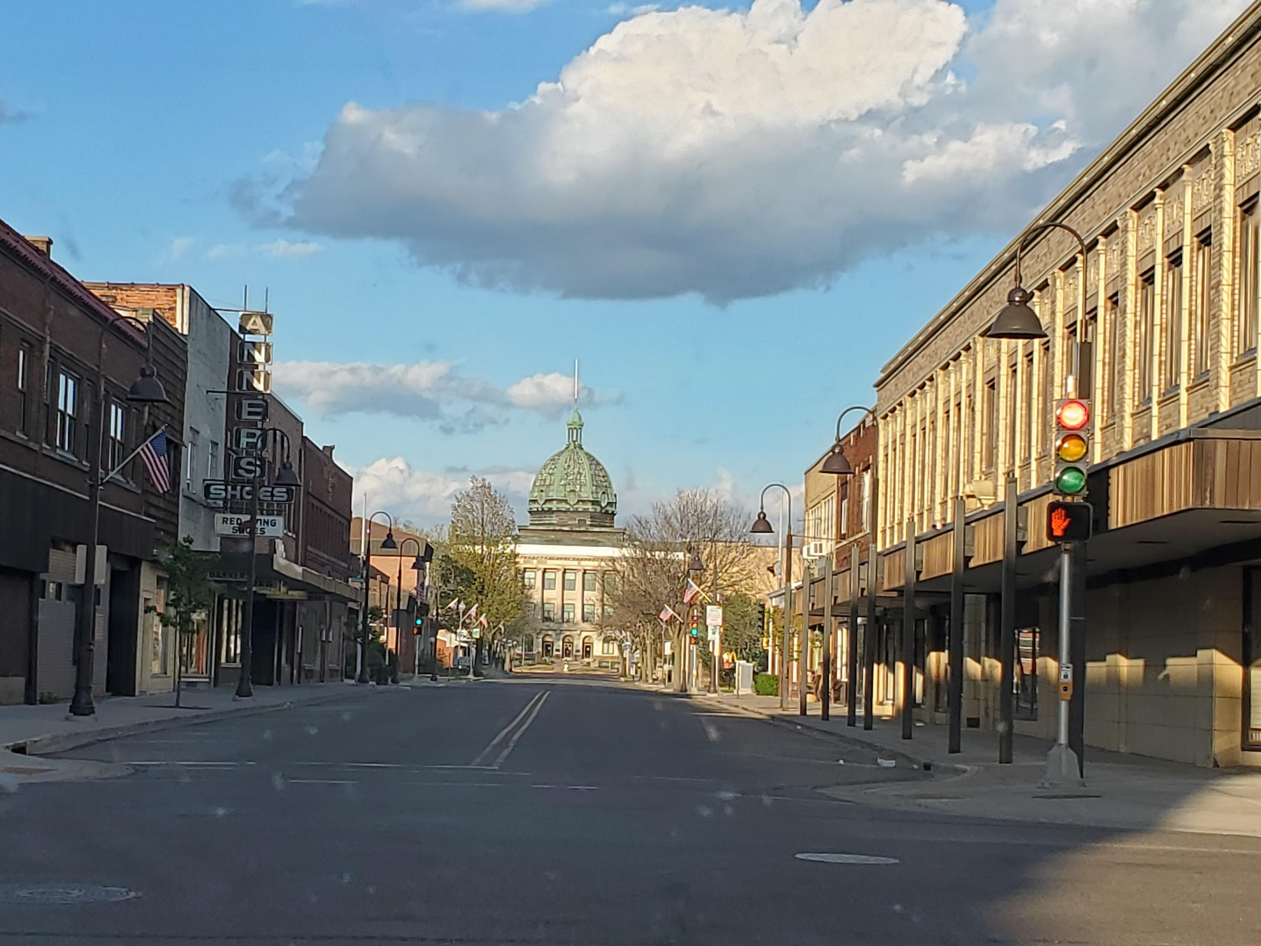 Downtown Rhinelander, Wisconsin, USA on a spring evening [OC ...