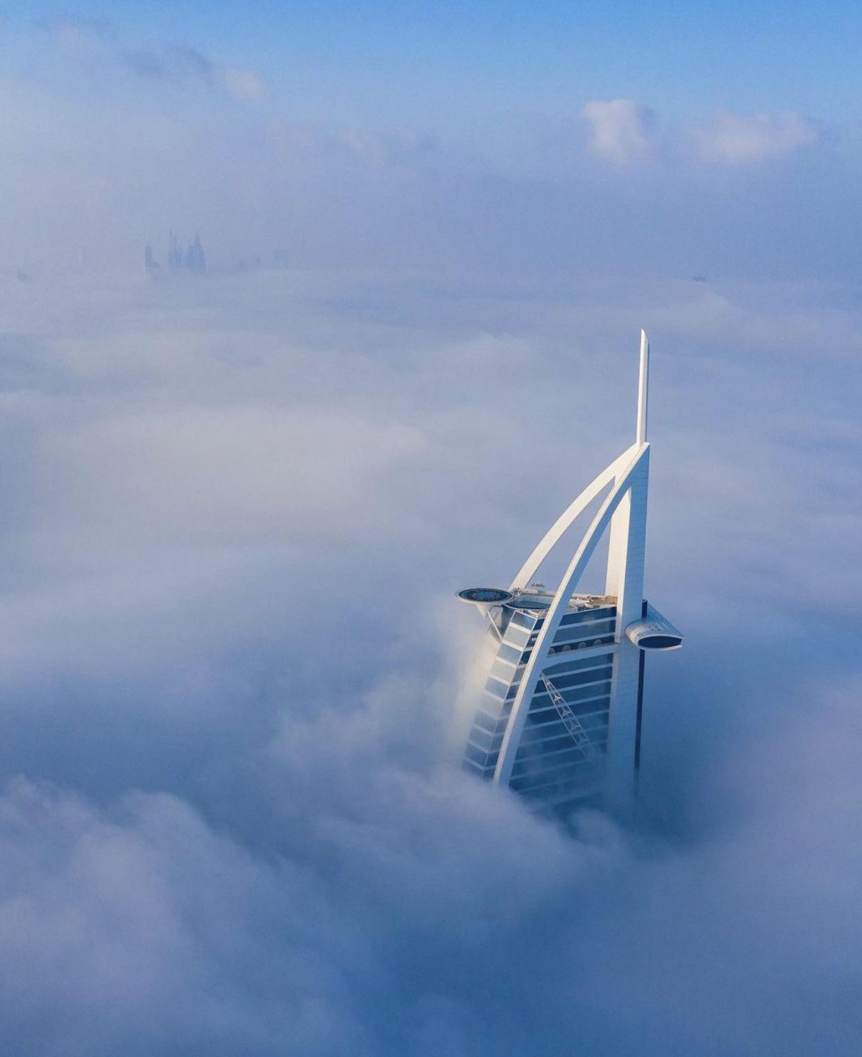 DUBAI FOG | Scrolller