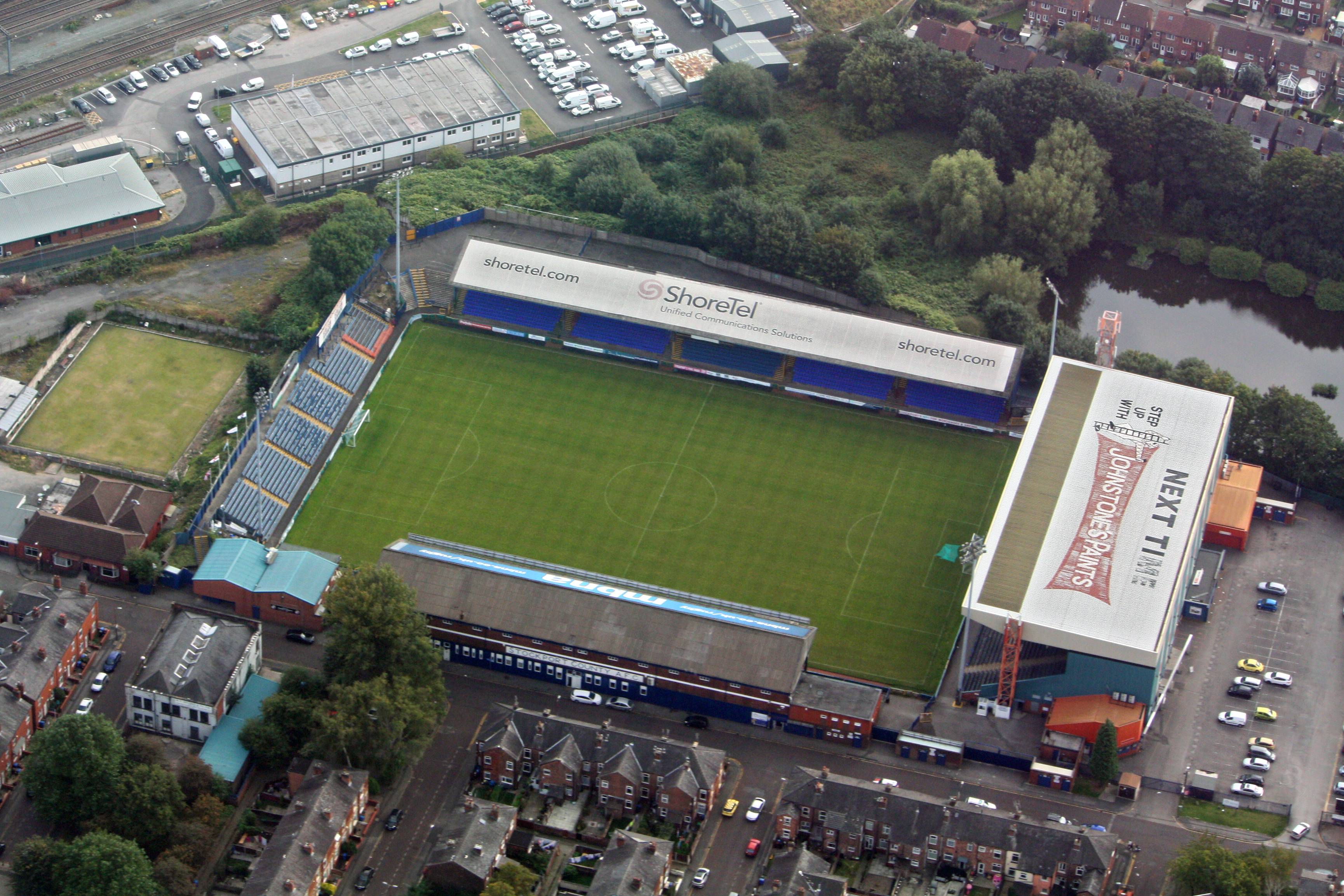 Edgeley Park, Stockport County - 3460x2307 - From a plane, no tripod ...