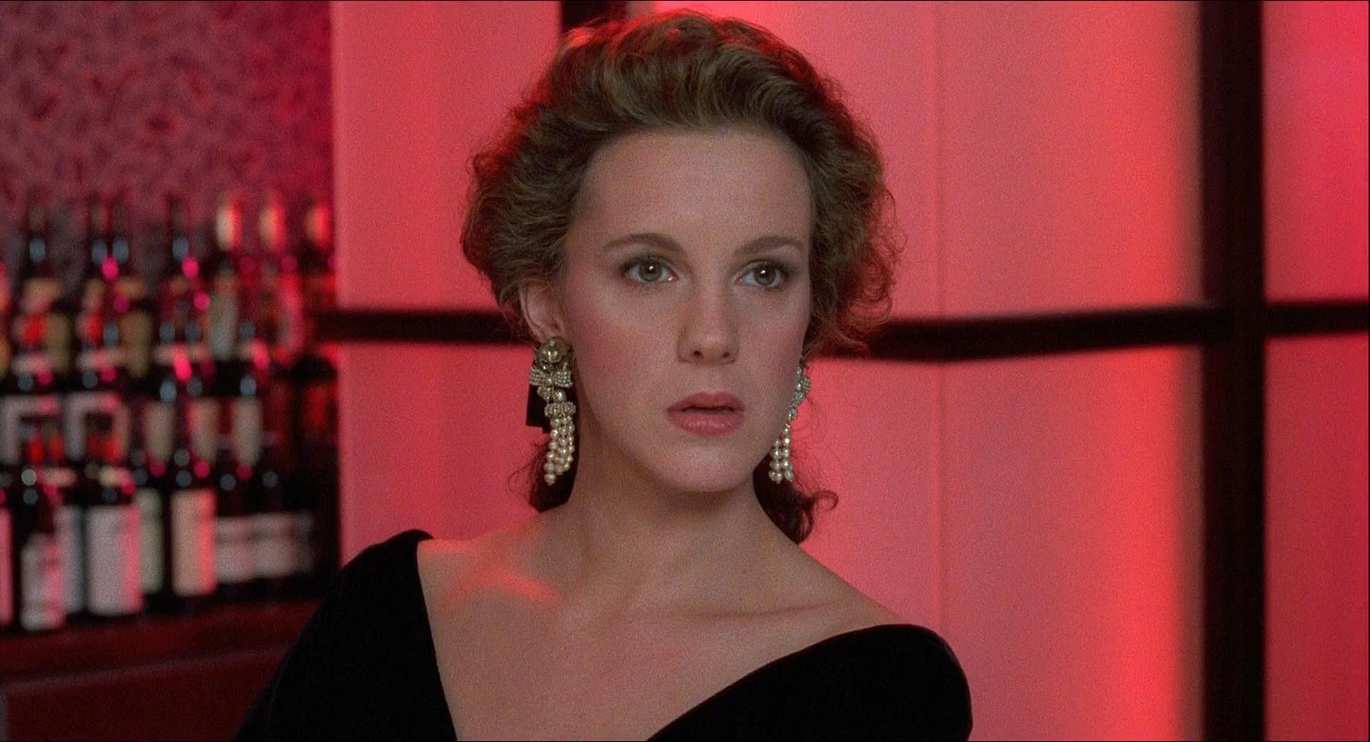 Elizabeth Perkins in Big (1988) | Scrolller