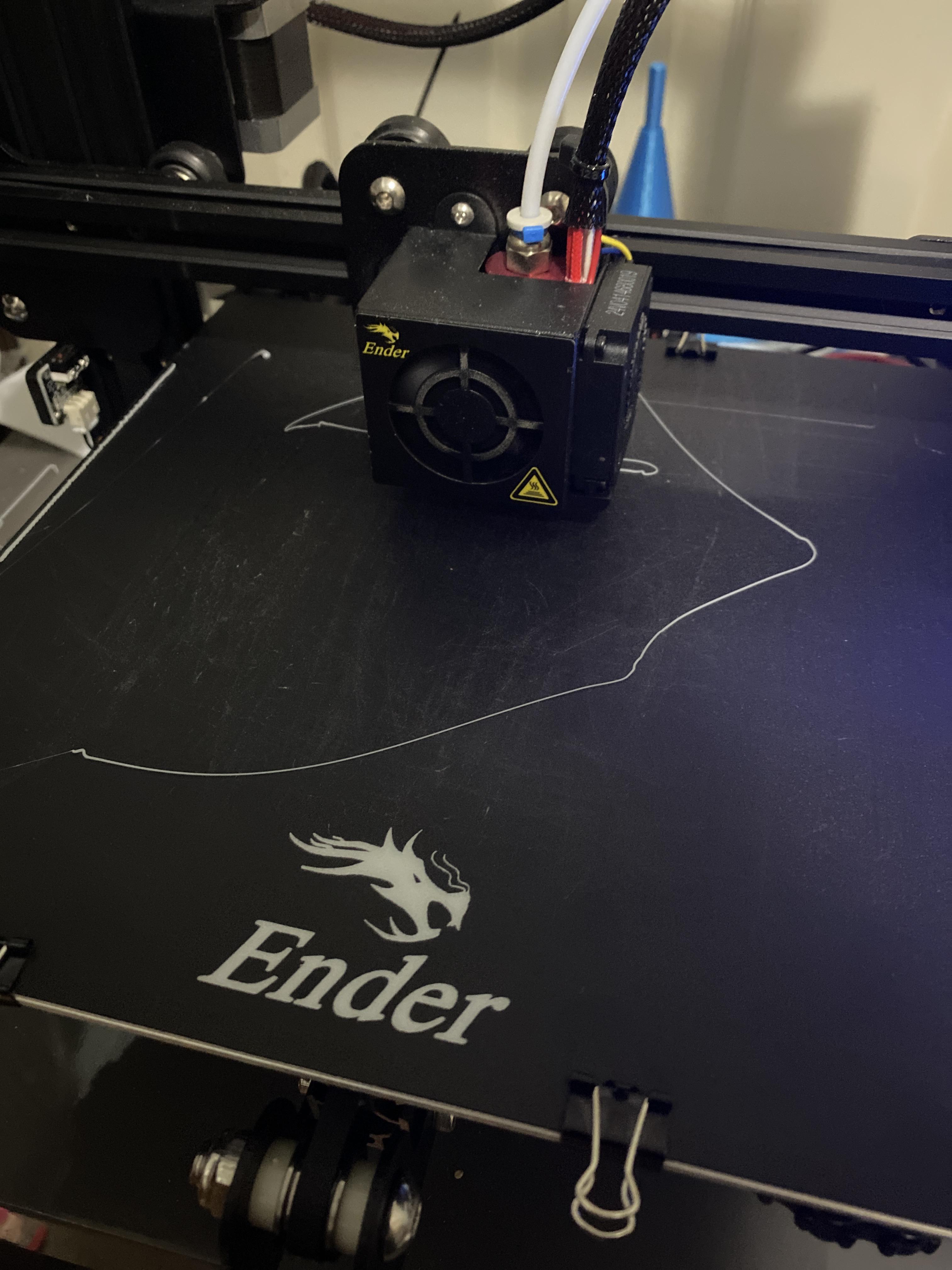 Filament not sticking to bed Scrolller