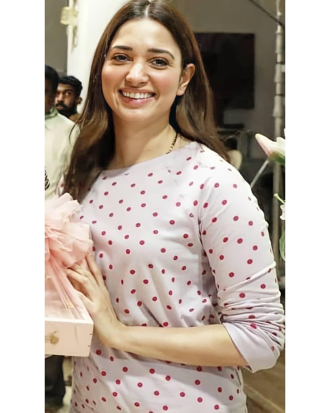 Flabby forearms and wrist explicitly betraying her for a aging slut | Scrolller